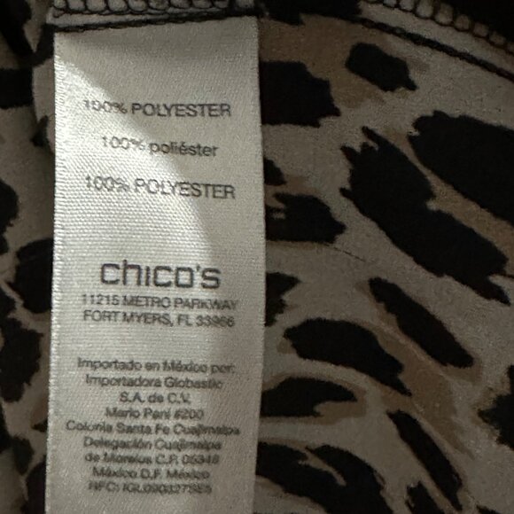 Chico’s size 3 (XL) animal print lightweight 1/2 button roll tab sleeve top - Picture 6 of 8